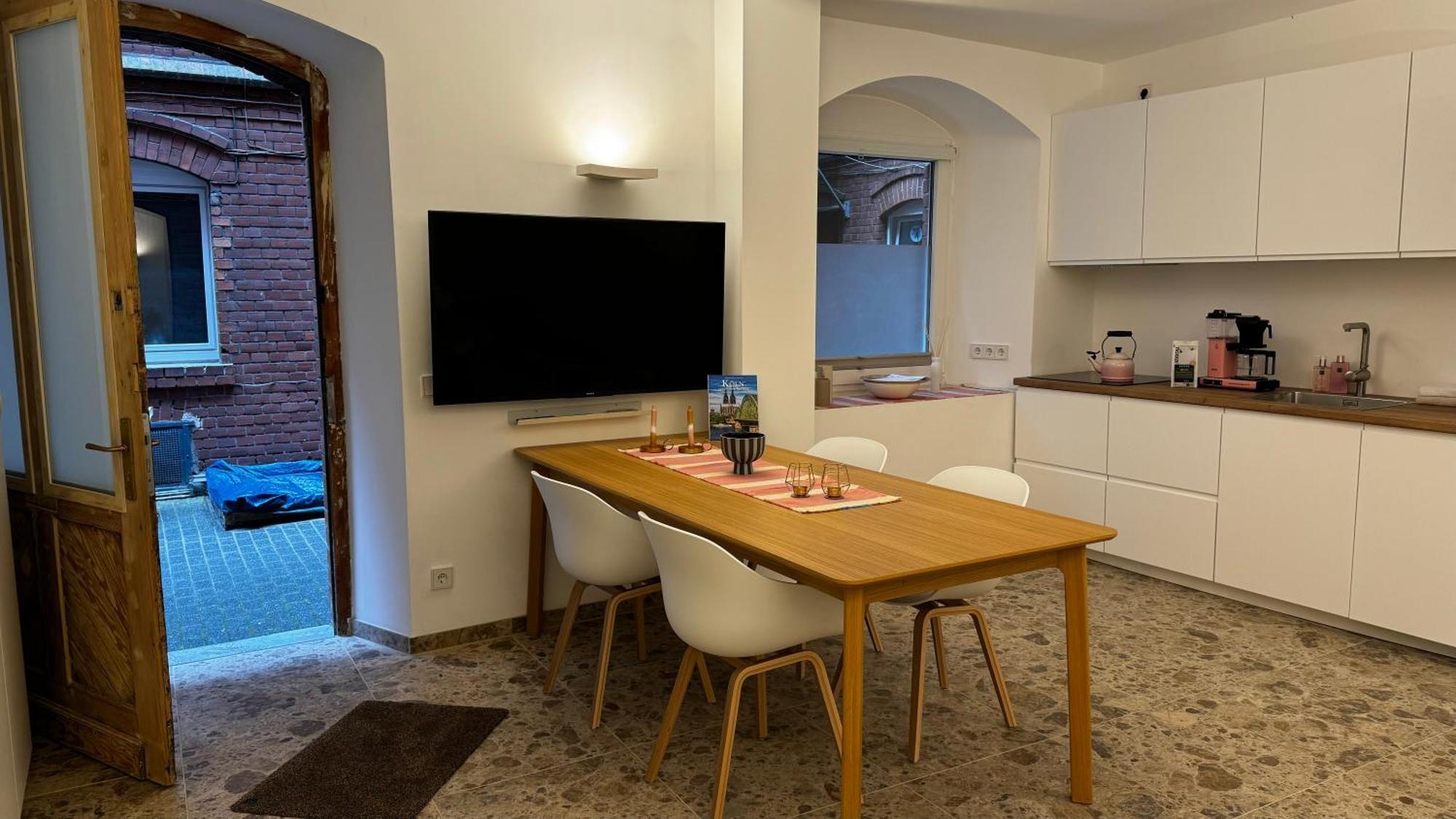 Apartment Mitten In Der Koelner - Design Trifft Altbau Köln